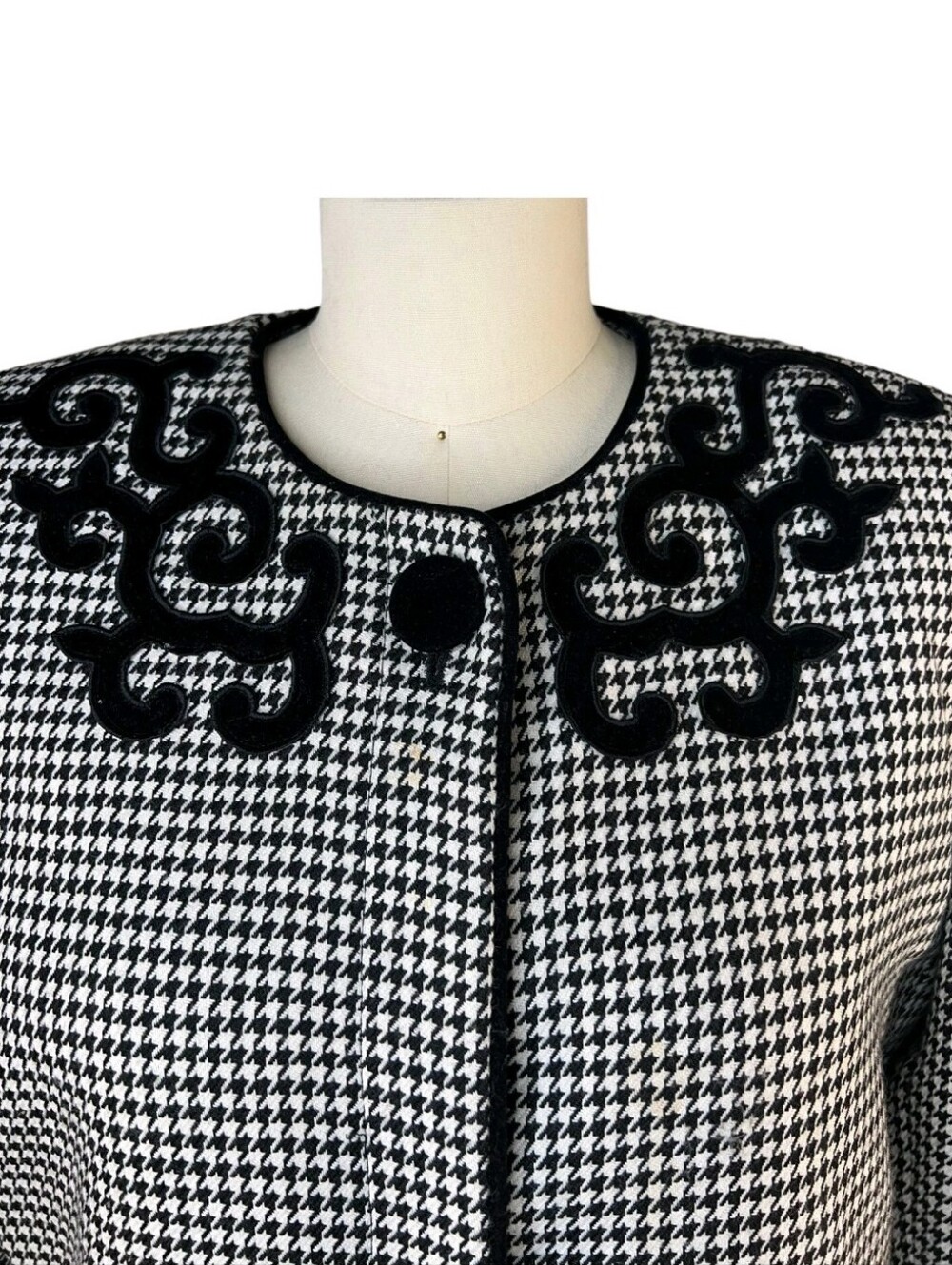 Black & White Houndstooth Women's Blazer with Decorative Trim Sz 12 - Picture 5 of 10